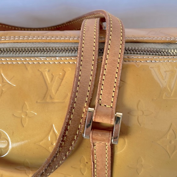 AUTHENTIC LOUIS VUITTON VERNIS BEDFORD HANDBAG #11453/ V10919 - Picture 5 of 17